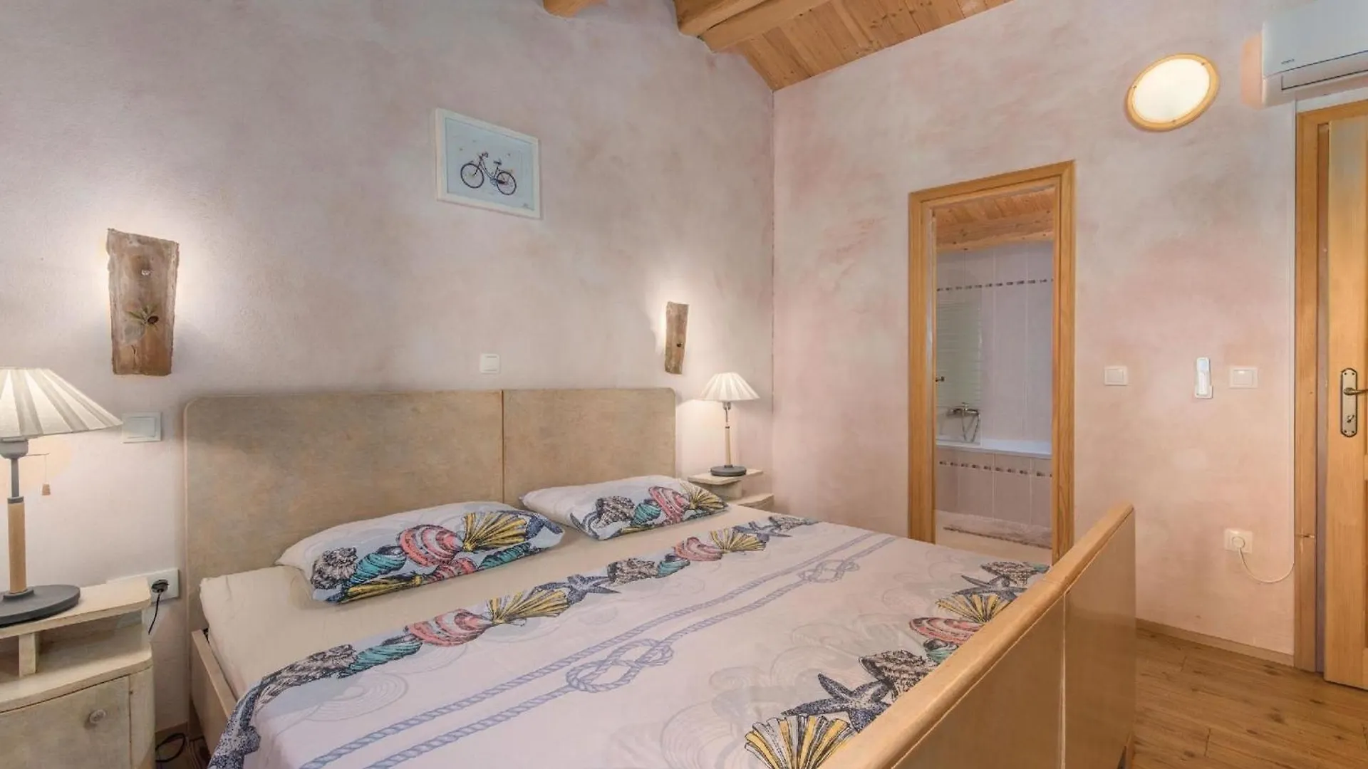 Ferienhaus In Sisan Mit Grill, Terrasse Und Garten Kroatien