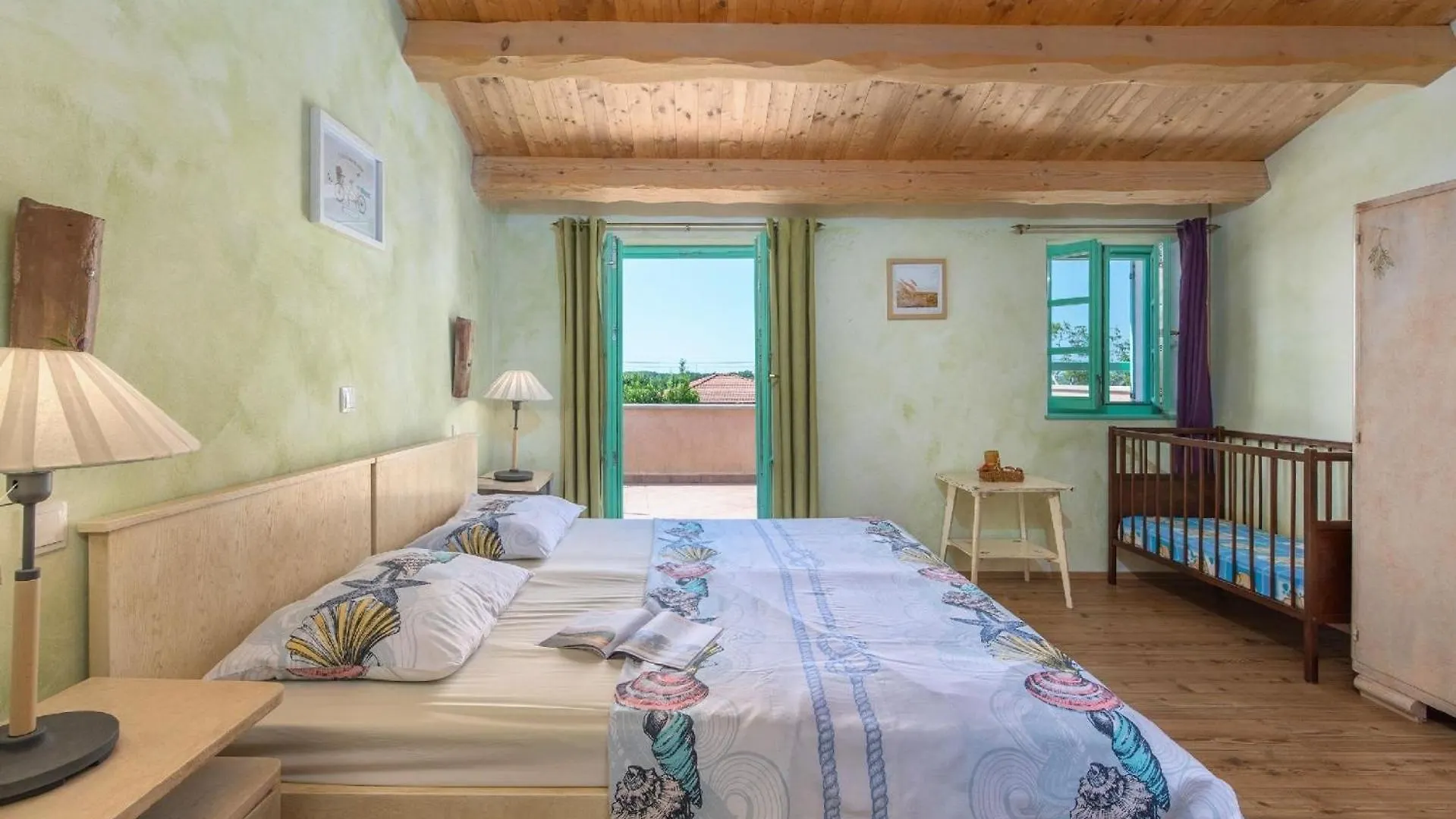 Ferienhaus In Sisan Mit Grill, Terrasse Und Garten Croatia